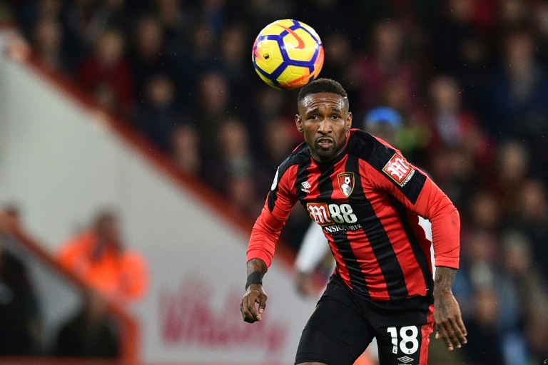 Former Spurs and England star Jermain Defoe retires