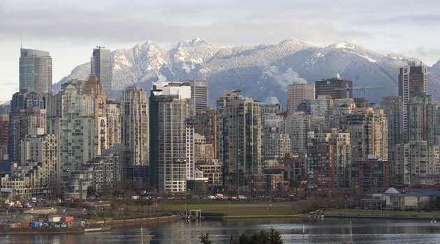 Canada economy surprises with 1.1% contraction in second quarter