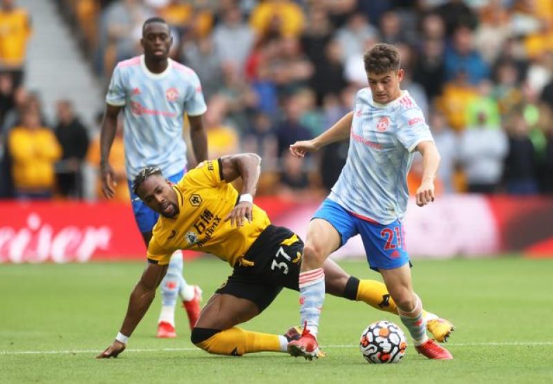 Leeds sign winger James from Manchester United on permanent deal : The standard Sports