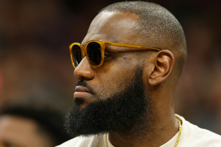 LeBron becomes first active NBA player worth Ksh 116.8bn: Forbes