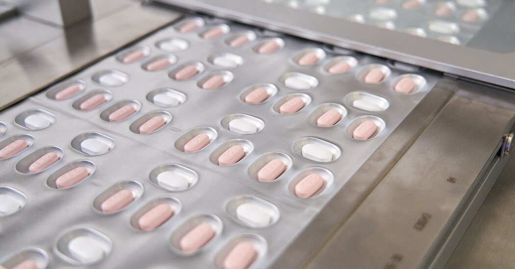 Covid-19 Updates: Vaccine, Omicron and Mandate News