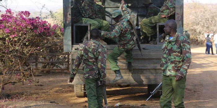 Panic as Anti-Riot Police Hover Around William Ruto's Home