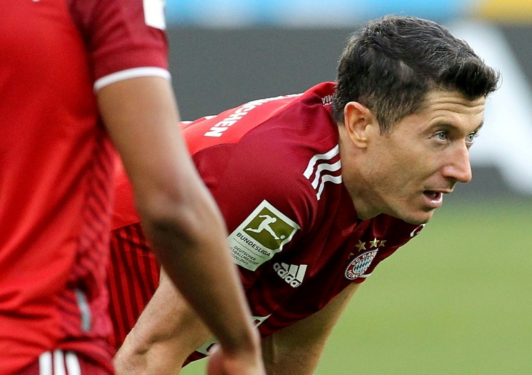 Bayern drop more points after draw at Hoffenheim