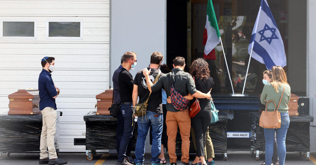 Eitan Biran, Lone Survivor of Italian Cable Car Crash, Is Subject of Custody Battle