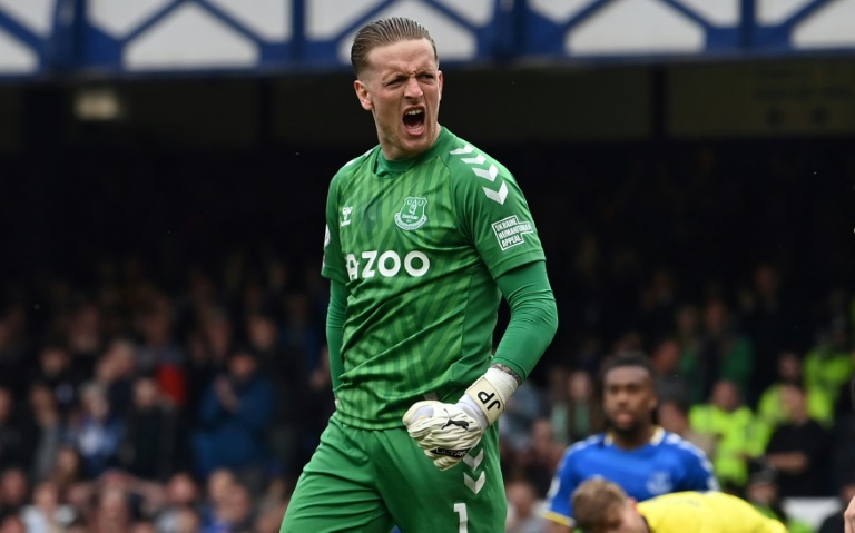 Lampard urges Everton stars to show they care after shocking Chelsea