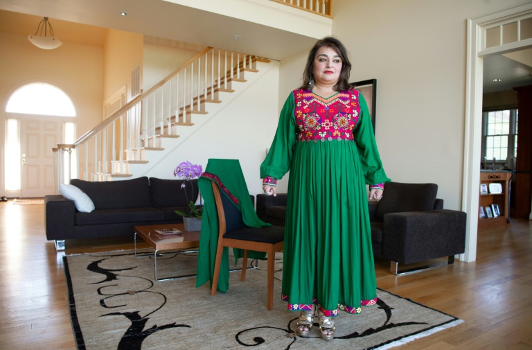 Social media campaign highlights colorful Afghan clothing to protest Taliban dress code » Capital News