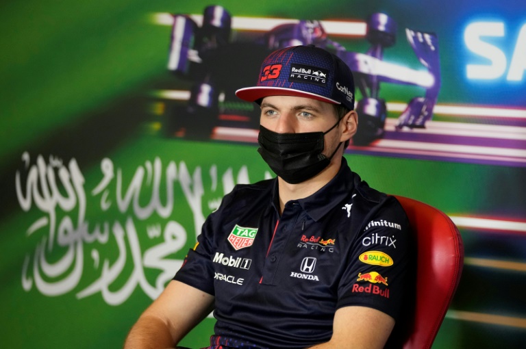 Verstappen unfazed by Hamilton experience advantage