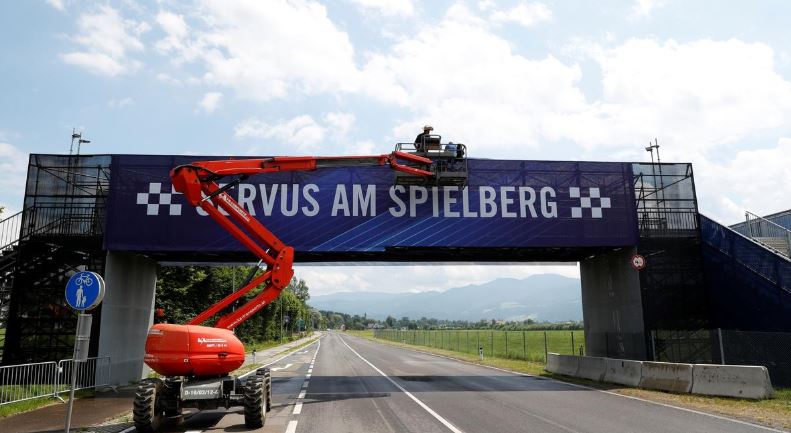 No fans, just cows in campsites ahead of closed Austrian GP : The standard Sports