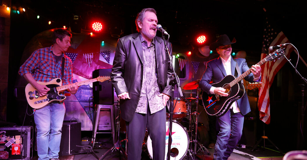 Meat Loaf, ‘Bat Out of Hell’ Singer and Actor, Dies at 74