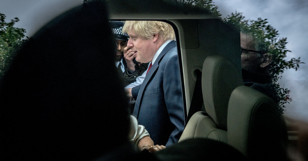 Opinion | Boris Johnson, Facing Omicron and Scandal, Is in Trouble
