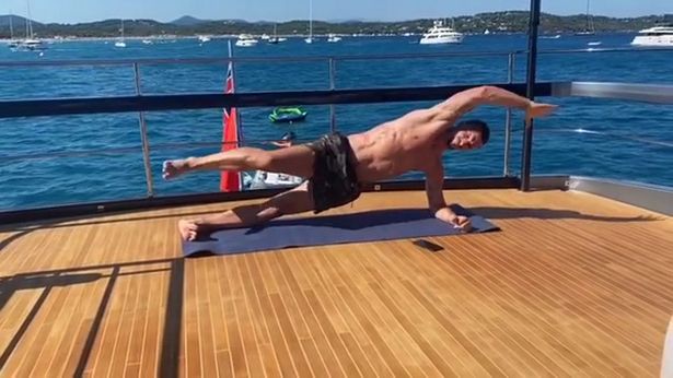 Zlatan Ibrahimovic shows off incredible physique at 38 as he works out on yacht : The standard Sports