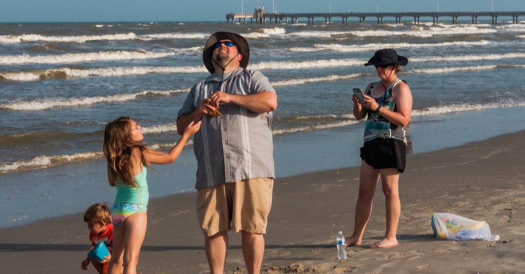 In Texas Beach City, Out-of-Towners Drove In an Outbreak