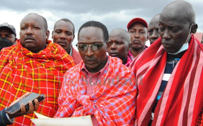 Battle for voting blocs splits elders down the middle