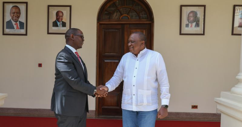 PHOTOS – Uhuru Bids Farewell to Nzioka Waita