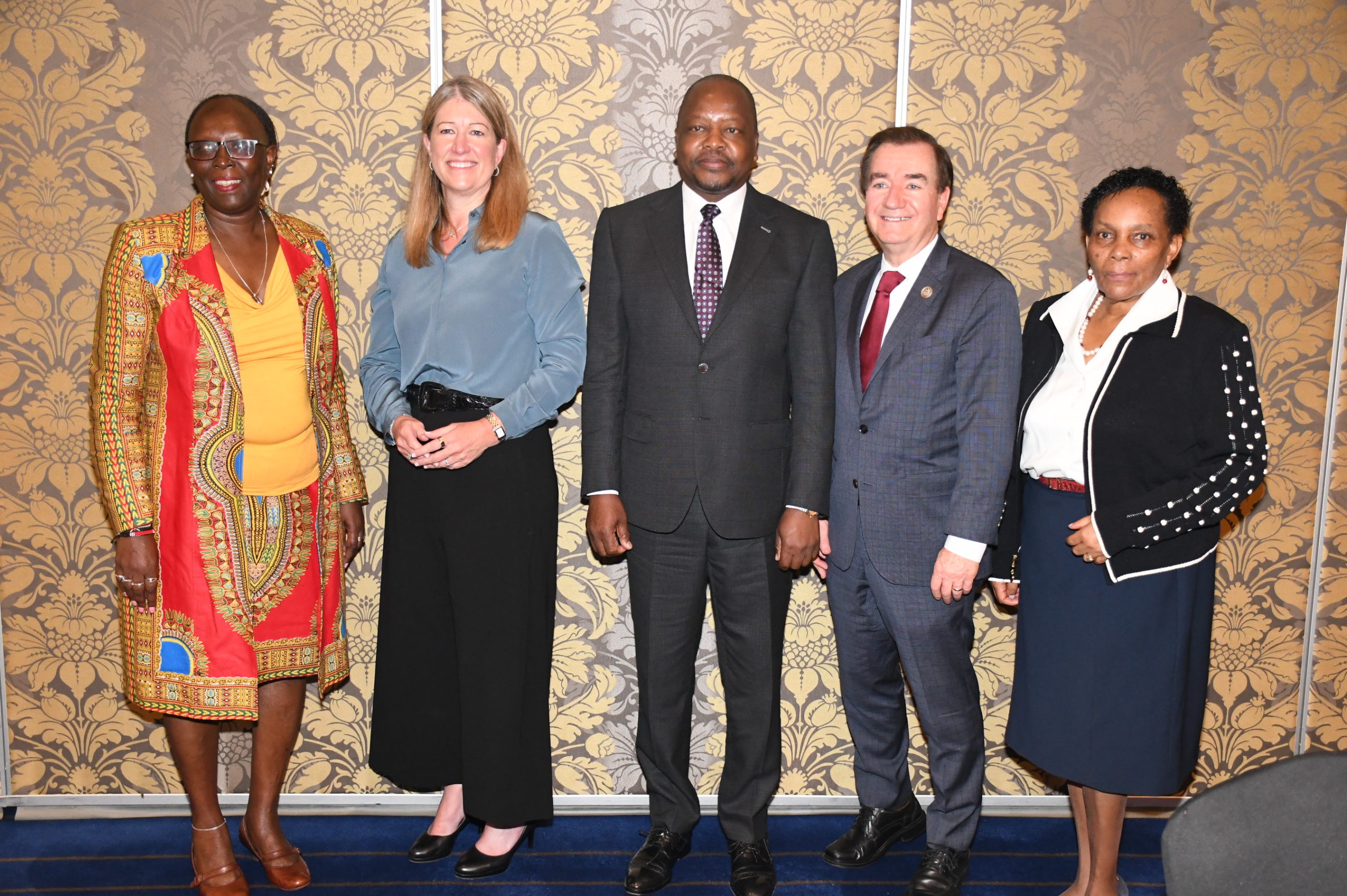 CS Kagwe meets Moderna team following MoU to establish a vaccine factory in Kenya » Capital News