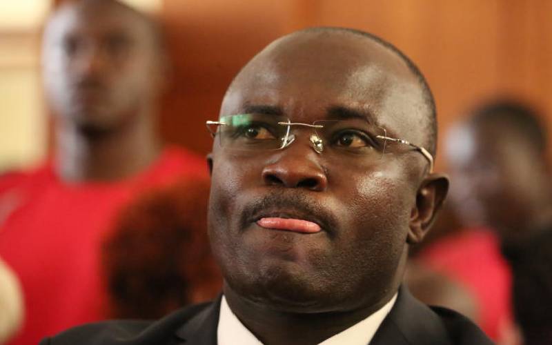 Raila, Ugenya MP Ochieng at loggerheads at burial – Weekly Citizen