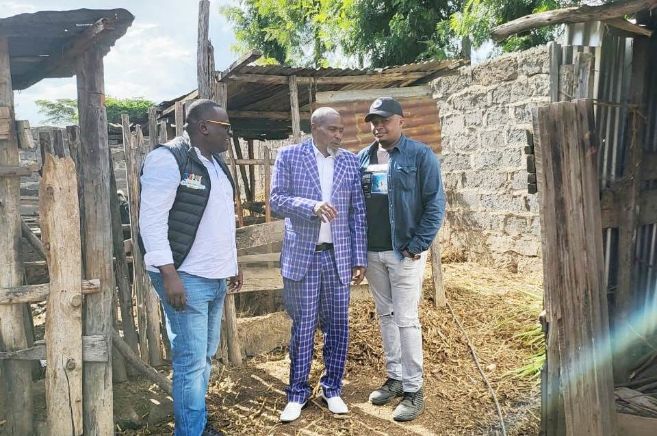 Photo: MP Jaguar Surprises Mzee James Jorum With a Chopper Visit, Goodies