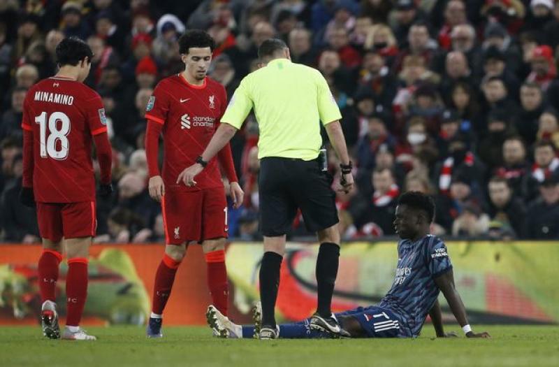 Liverpool held goalless by 10-man Arsenal in League Cup semi-final : The standard Sports