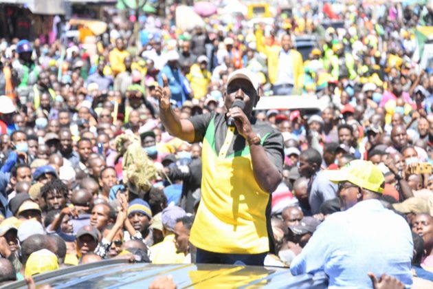 Uhuru says Ruto is an uncontrolled missile that can cause destruction » Capital News