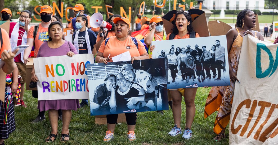 DACA Ruled Unlawful by Federal Judge, Who Suspends Applications