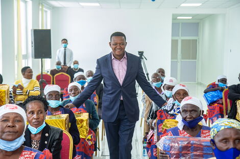 Machakos Governor Alfred Mutua poses alongside village women on Wednesday, July 14.