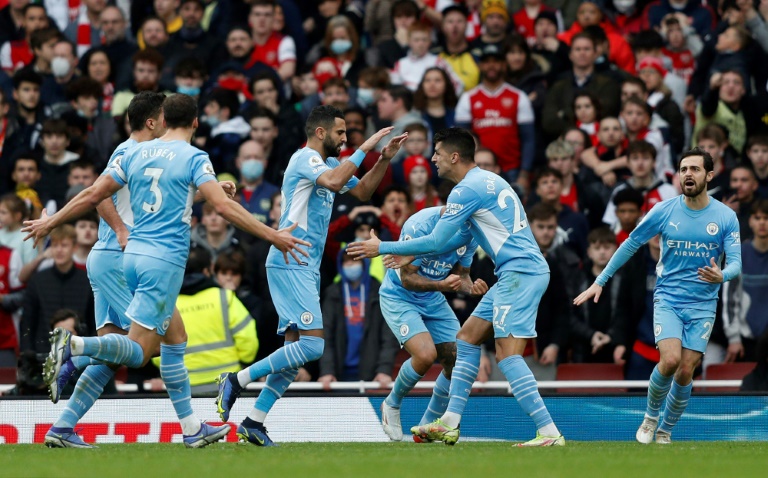 Premier League top-four race hots up as Chelsea stumble