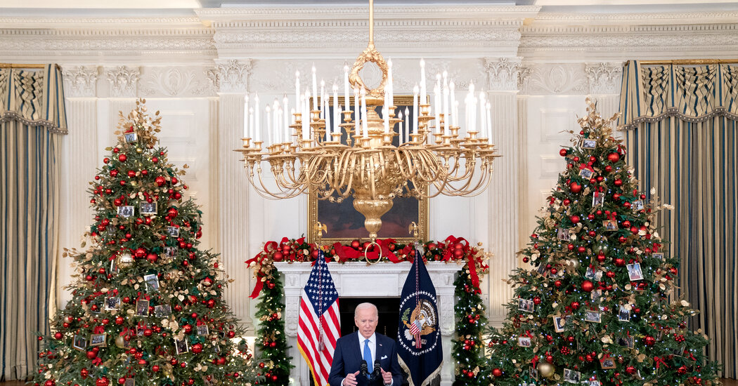 Biden Bolsters Virus Fight, Offering Aid to Hospitals and Free Tests