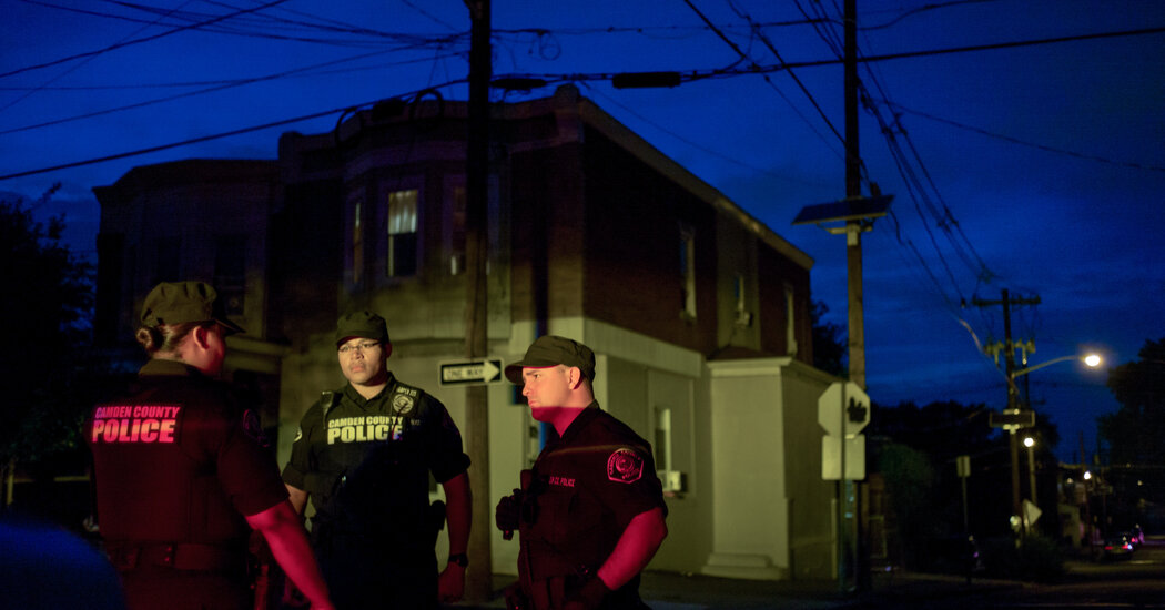 Policing Is Under Scrutiny as Murders Rise in the U.S.