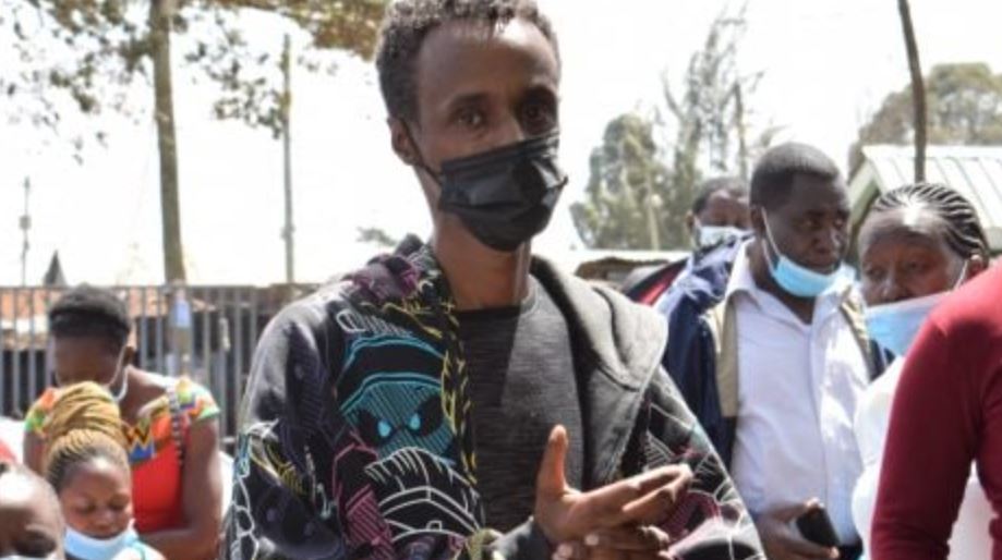 Nairobi West Man Destroys Father’s Hotel After Missing Delicious Samosas He Normally Enjoys