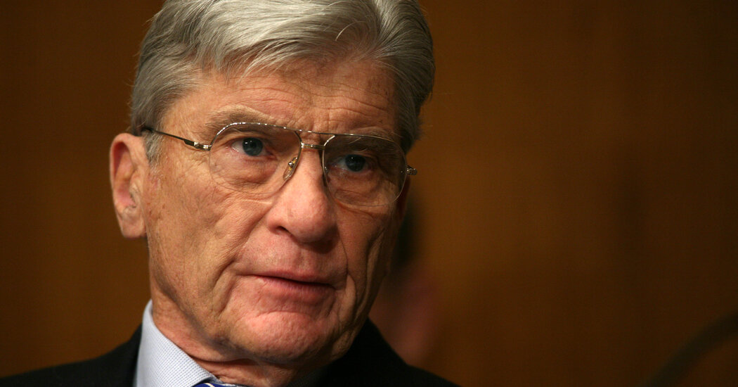 John Warner, Genteel Senator from Virginia, Dies at 94