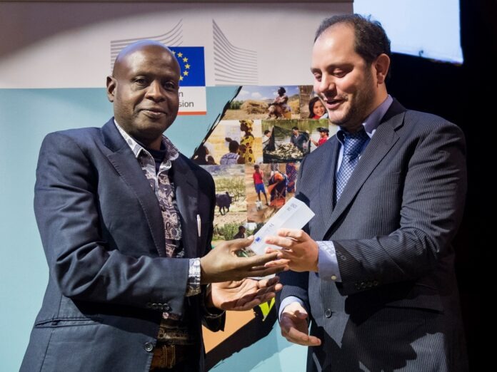 Kenyan Journalist Wins Global Climate Change Award For Second Time