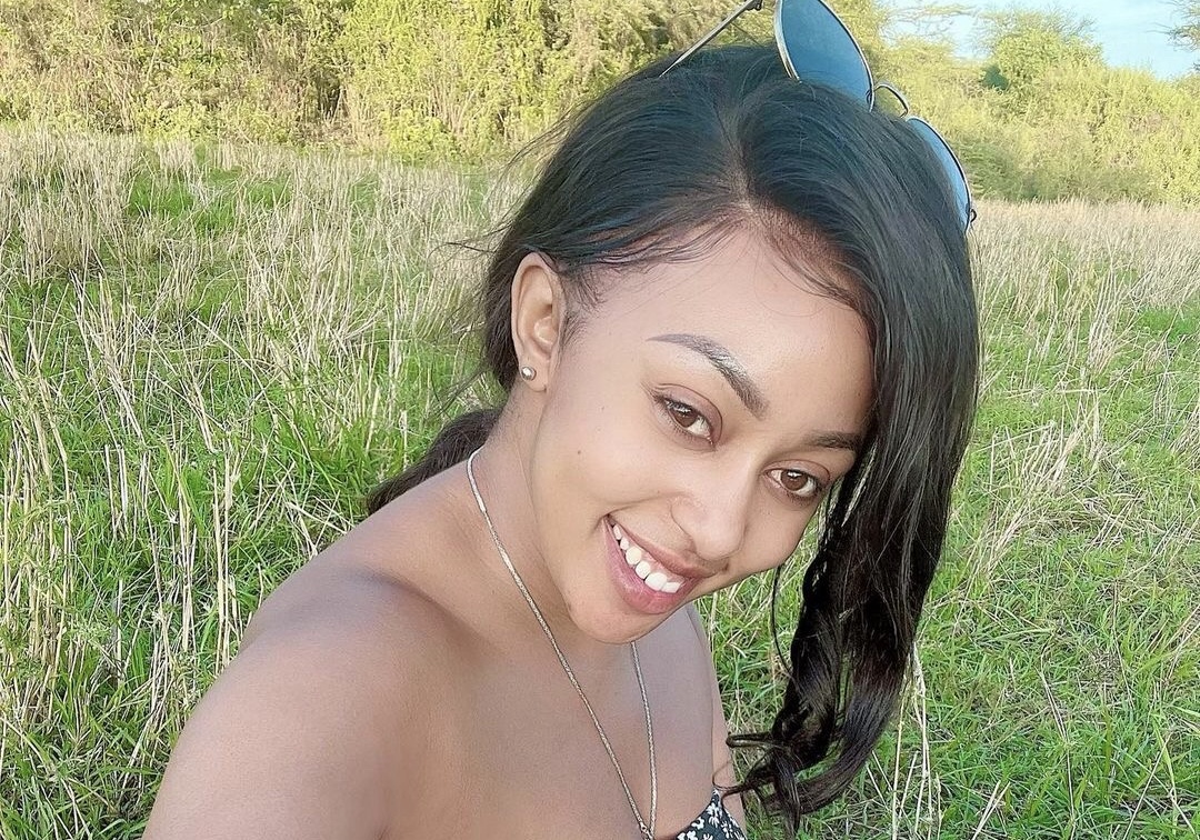 Amber Ray leaves nothing to imagination in skimpy outfit while partying with hubby (Photos)