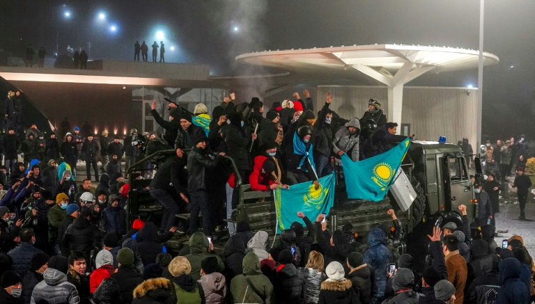 Security forces kill 'dozens' in Kazakhstan unrest » Capital News