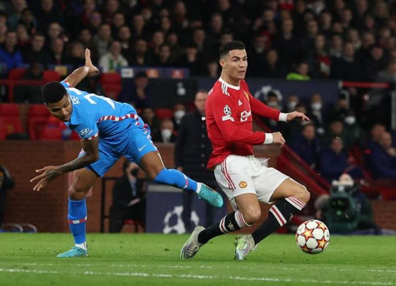 Atletico win at Old Trafford to knock Man United out of Champions League : The standard Sports