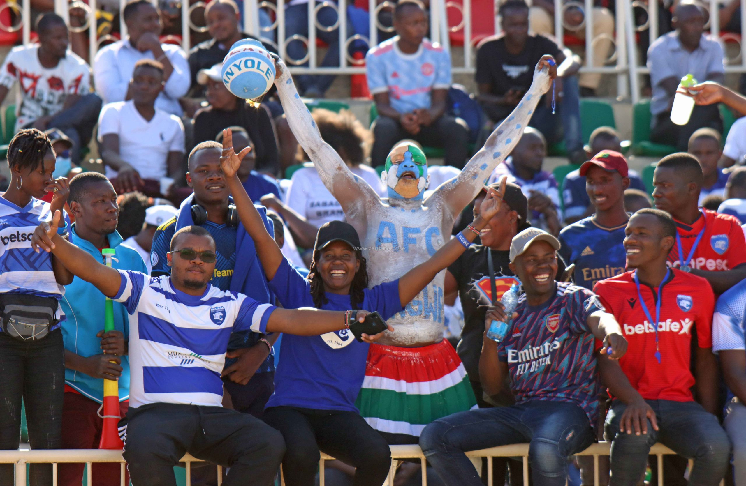 IN PICTURES: AFC Leopards fans spice the color in dull Ingwe show against Vihiga