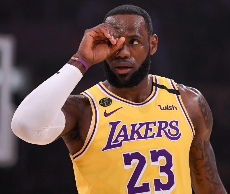 LeBron James joins athletes voicing outrage over death of unarmed black man after arrest