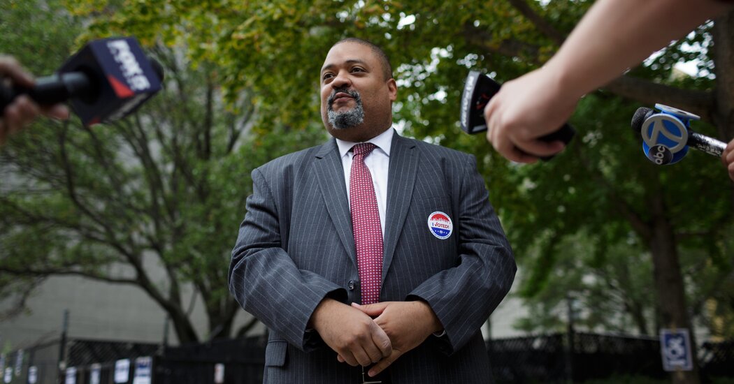 After Spate of Shootings, Manhattan D.A. Takes Tougher Stance on Guns
