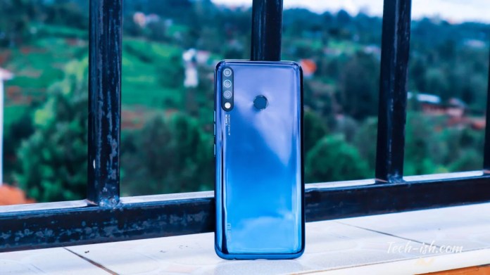 TECNO Camon 12 Review: Great Value for Money!