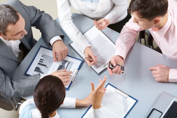How a Contract Redlining Software Can Make Contract Management Easy For Your Company