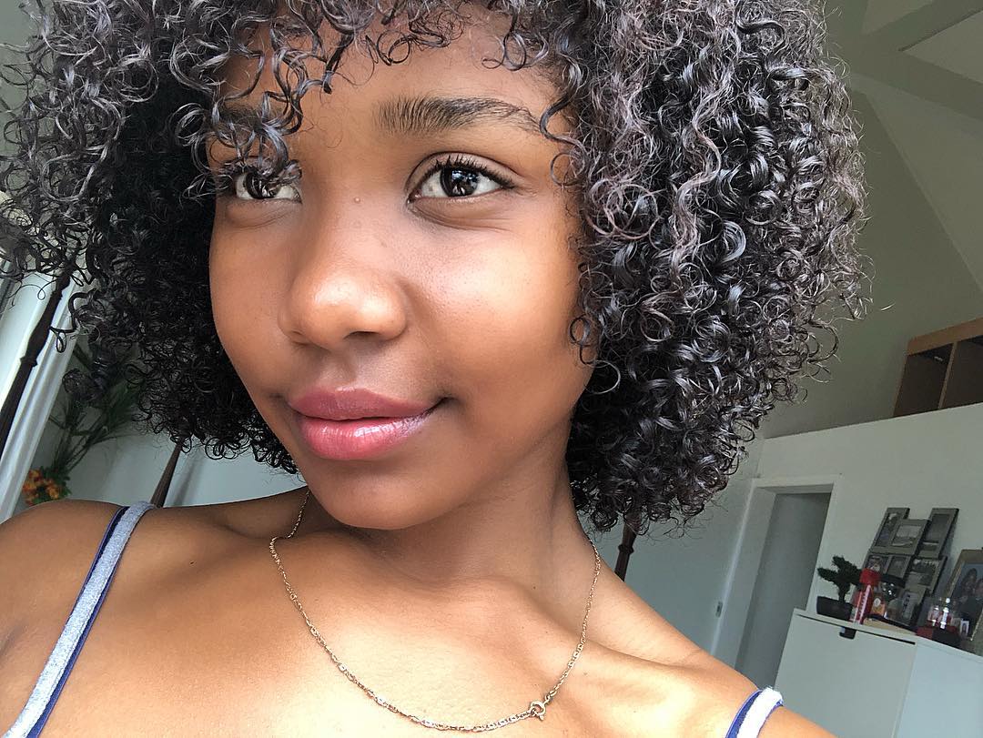 Elodie Zone in mourning after losing small brother