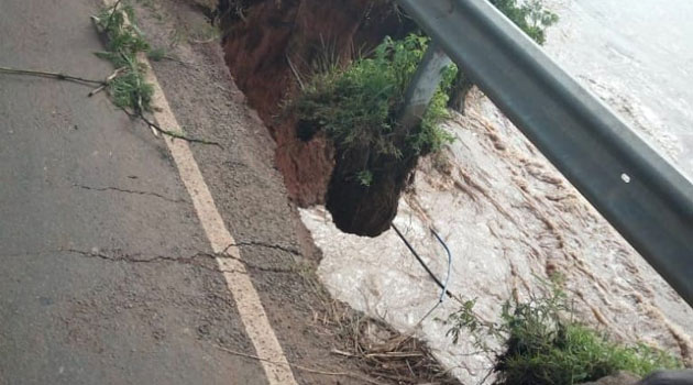 Nakuru residents warned of flooding as lake overflows following heavy rainfall » Capital News