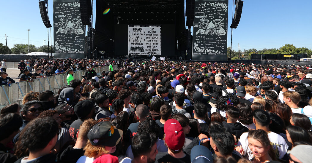 At Least 8 Dead at Houston Music Festival After Crowd Surge Causes ‘Panic’
