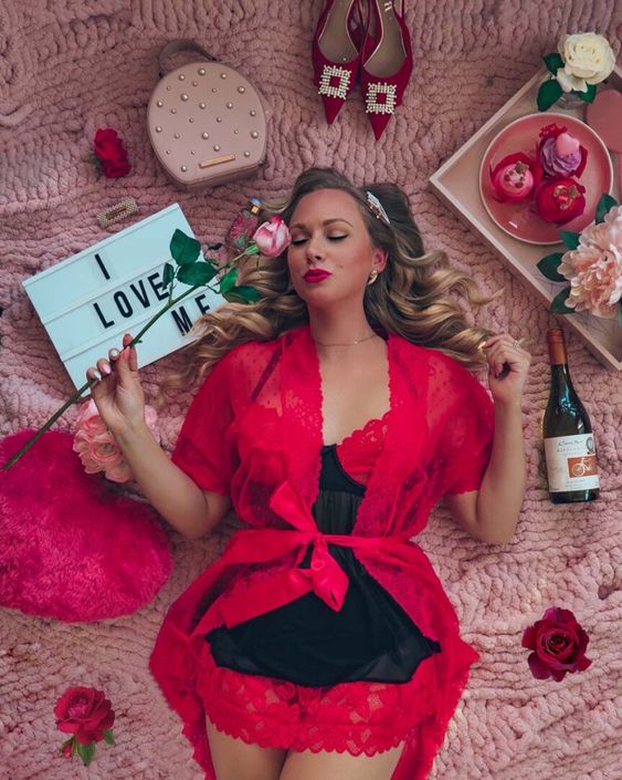A Single Girl's Guide to a Fulfilling Solo Valentine's Day