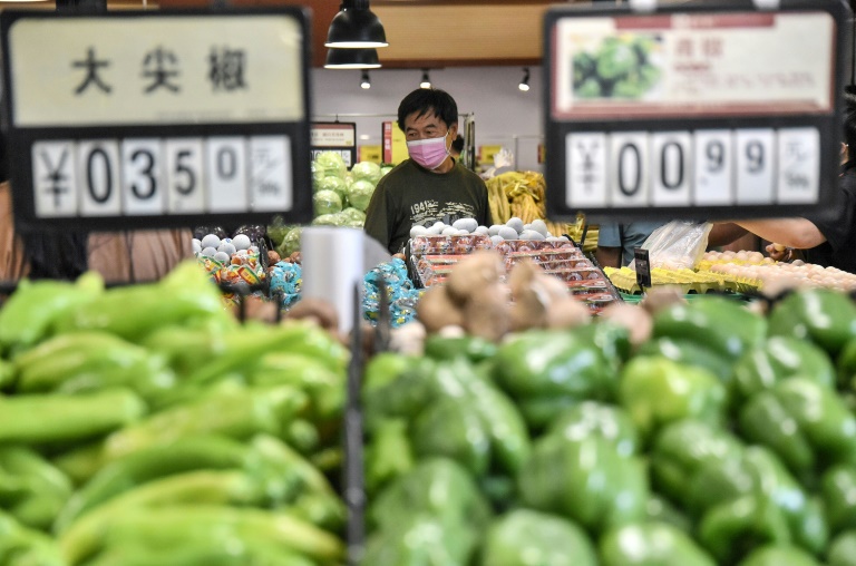 Half a million quarantined as China export hub faces outbreak