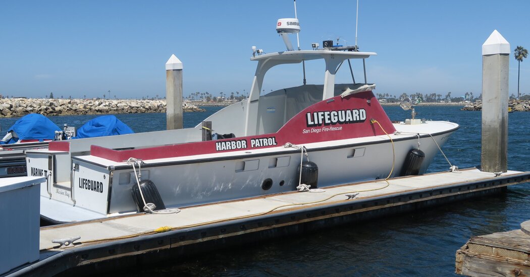 At Least 2 Die After Boat Overturns Near San Diego