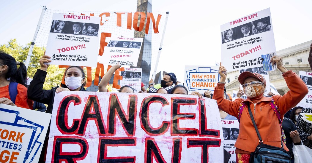 Federal Judge Strikes Down Eviction Moratorium
