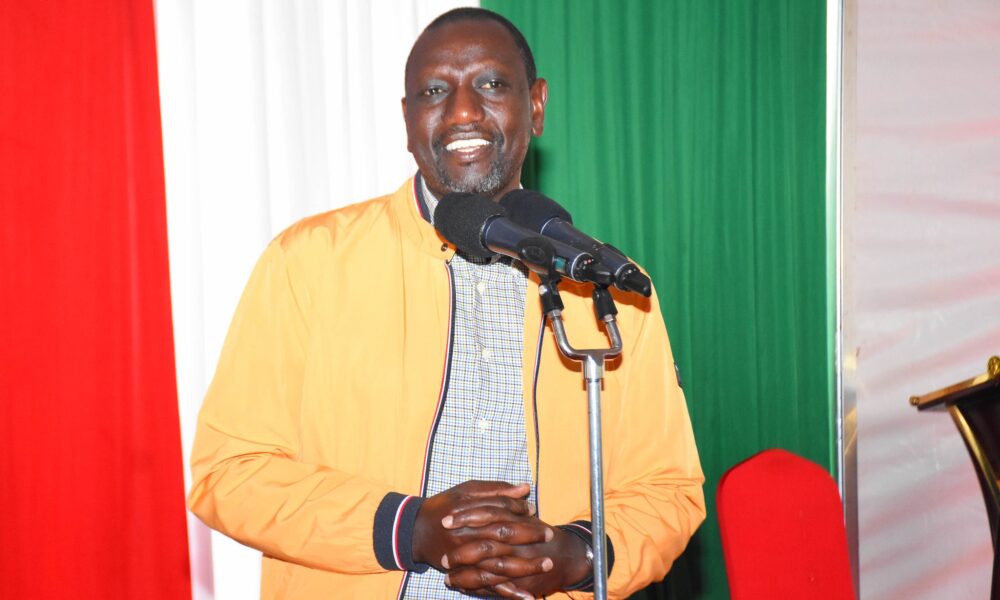 Ruto Flies On Commercial Plane To Mombasa, No Grand Reception