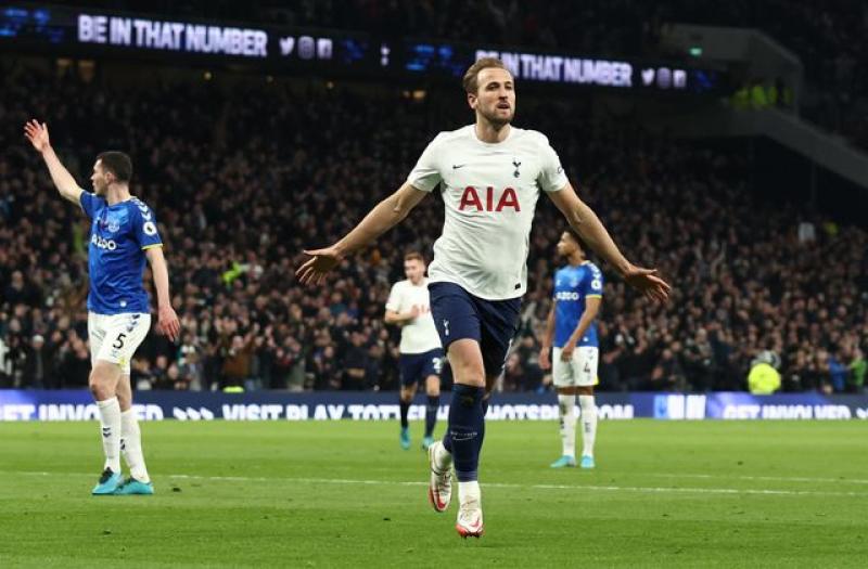Kane grabs double as Tottenham thrash Everton 5-0 : The standard Sports