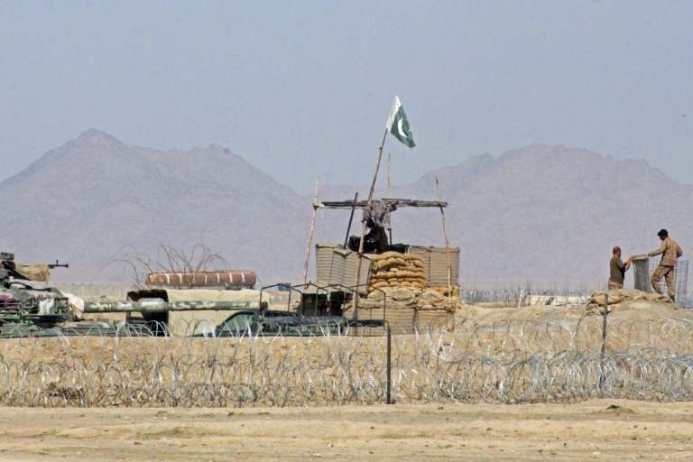 Pakistan-Afghan border still closed two days after deadly clash » Capital News