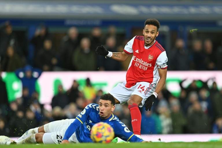 Arsenal star Aubameyang tests positive for Covid-19